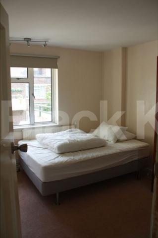 			4 Bedroom, 1 bath, 1 reception Flat			 Kelland Close, Park Road, CROUCH END